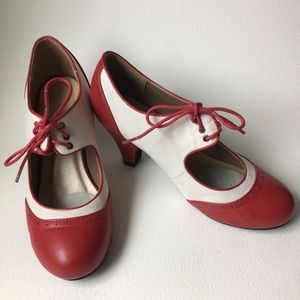 Chelsea crew red and cream suede heels vintage